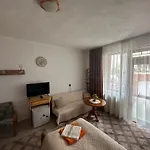 Casa de hóspedes Niki House 3*