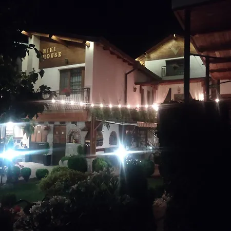Niki House *
