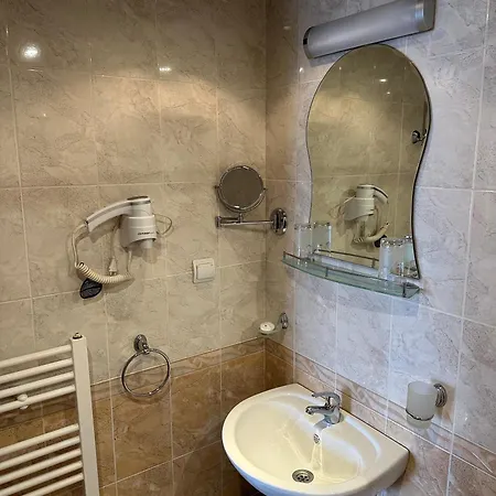 Konukevi Niki House 3*