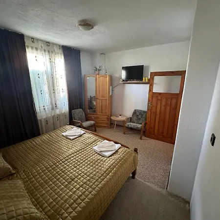 Niki House بيت ضيافة بانسكو
