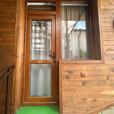 Niki House 3* 반스코