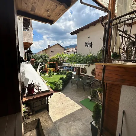 بيت ضيافة Niki House