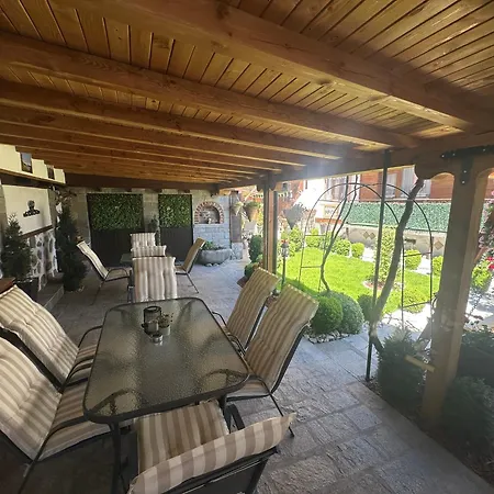 Πανσιόν Niki House Μπάνσκο