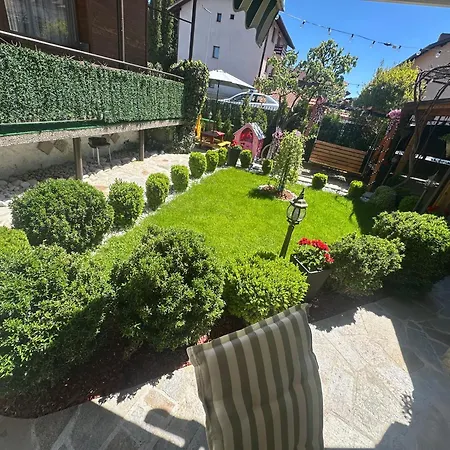 Πανσιόν Niki House *