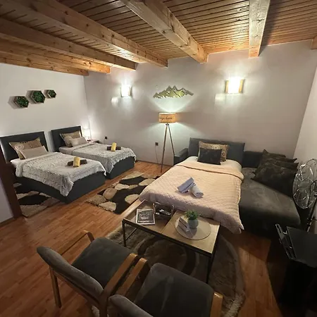 Πανσιόν Niki House