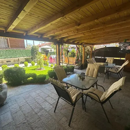 بيت ضيافة Niki House